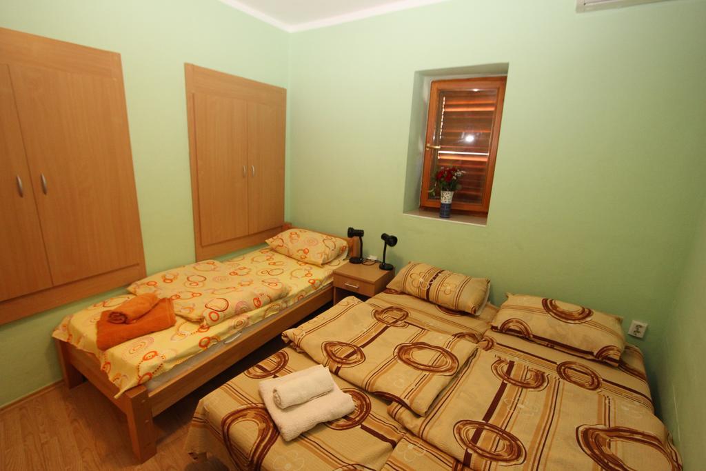 Apartment Stari Grad Trebin Oda fotoğraf