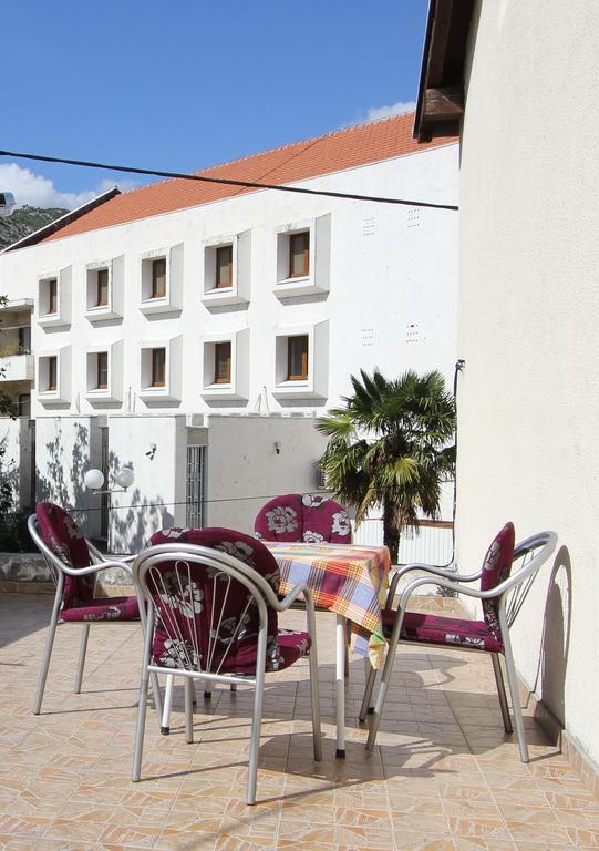 Apartment Stari Grad Trebin Oda fotoğraf